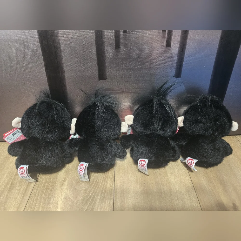 Fiesta Martin The Gorilla Adorable Black and Pink Plush Toy Set 4 - Picture 5 of 10